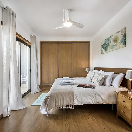 Blue Villa 3 Bedroom Villa With Optional Heated Pool Gale Albufeira Βίλα